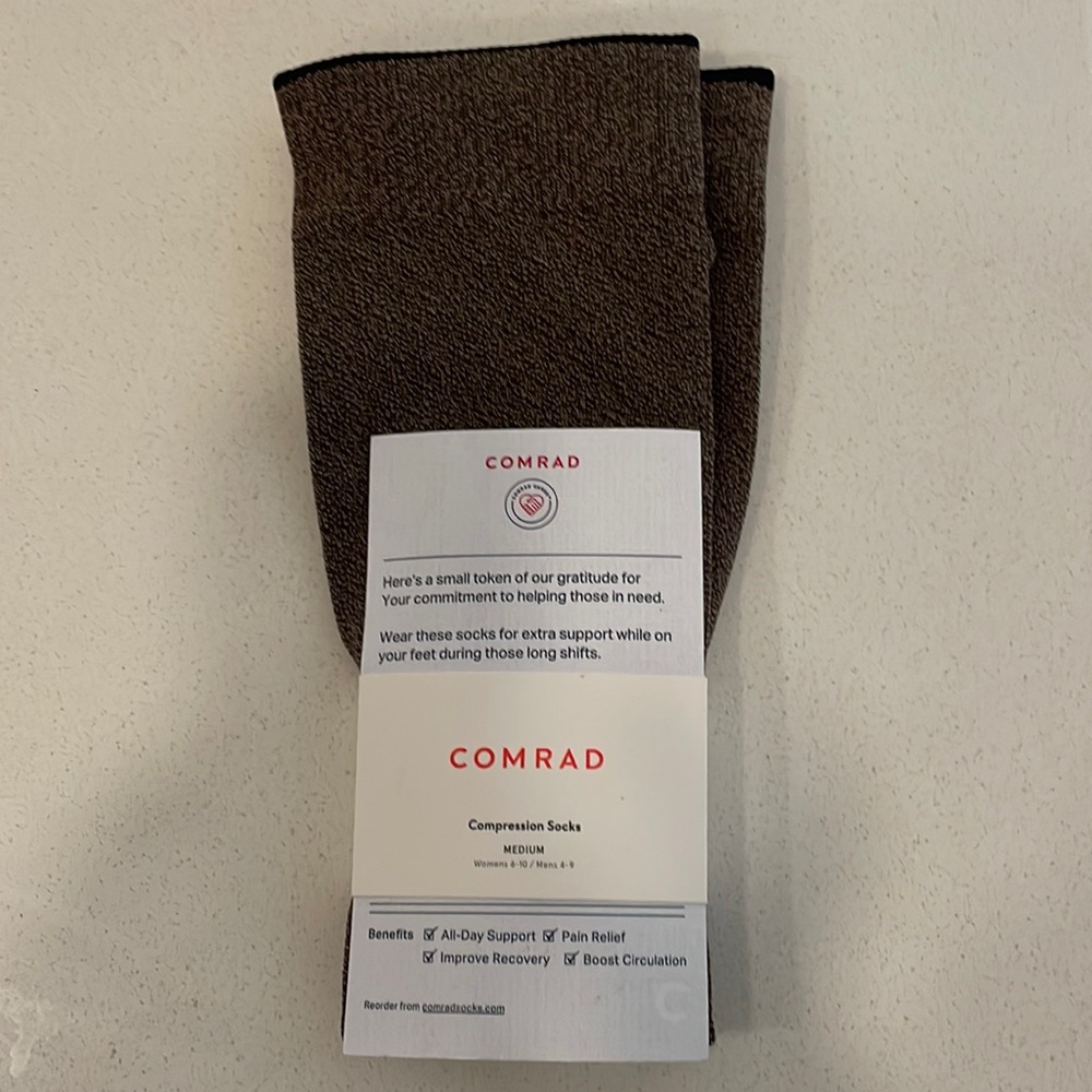 One pair NWT Comrad knee high compression socks